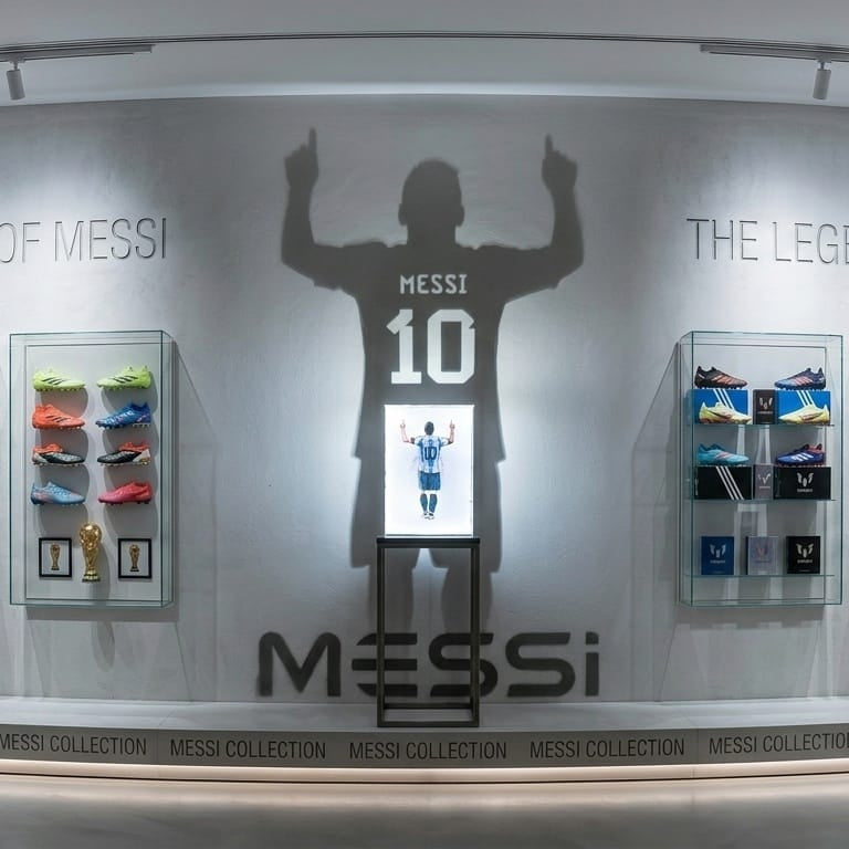 Lionel Messi "The GOAT" | Argentina World Cup Legend 3D Shadow Lamp